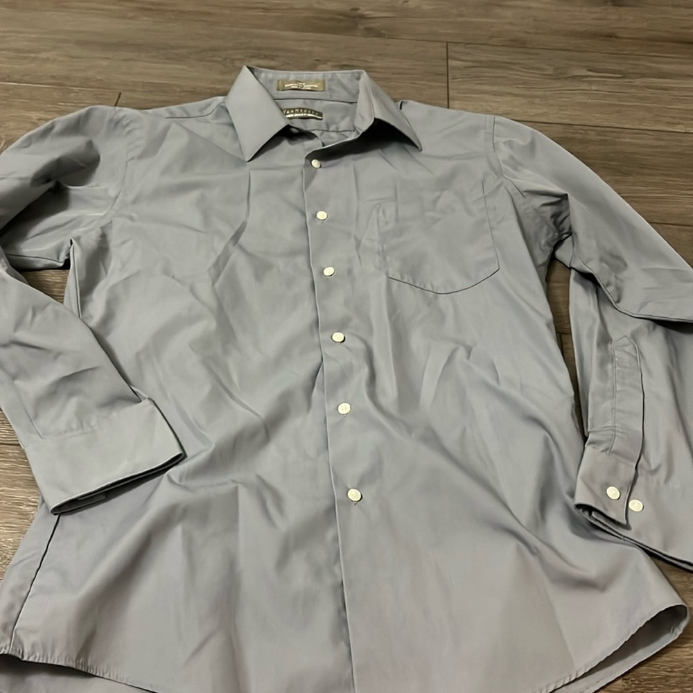 Van Heusen Fitted Grey Button Down 15 32/33 Medium